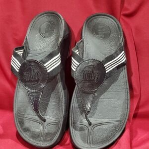 Fitflop Black Sandals with Contoured Sole and Y-Strap Design